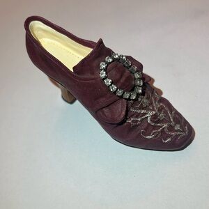 Just the Right Shoe by Raine- Baroness Shoe